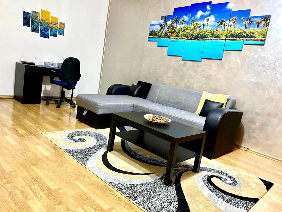 Sky Modern 1 Bedroom Apt W Free Parking Бухарест Екстер'єр фото