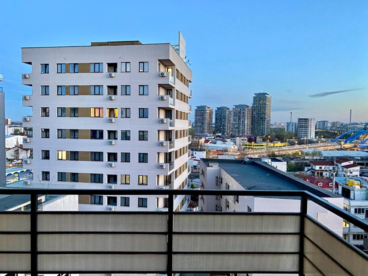 Sky Modern 1 Bedroom Apt W Free Parking Бухарест Екстер'єр фото