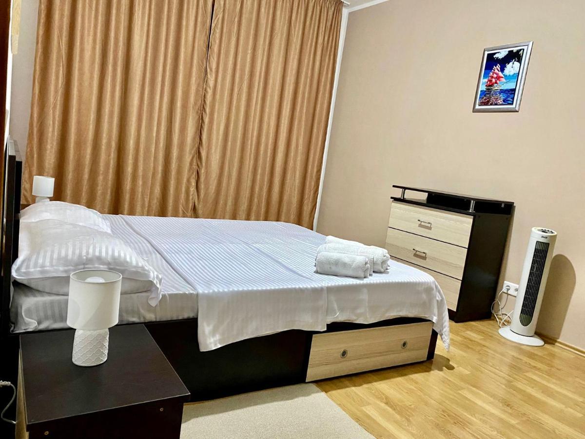 Sky Modern 1 Bedroom Apt W Free Parking Бухарест Екстер'єр фото